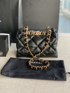 Chanel Handbags 1164